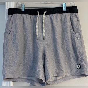 Vuori Men's Kore Shorts
Size XL